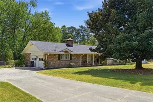 2788 Adella Ct, Snellville, GA 30078 - Photo 5