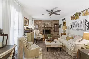 2788 Adella Ct, Snellville, GA 30078 - Photo 9