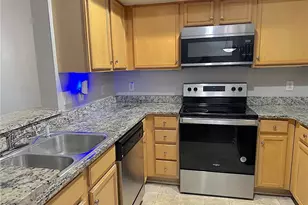 245 Amal Dr SW, Atlanta, GA 30315 - Photo 9
