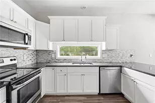 740 Dot Dr, Atlanta, GA 30349 - Photo 15