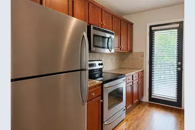 48 Peachtree Avenue NE #221, Atlanta, GA 30305 - Photo 9