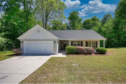 854 Hawk Creek Trail, Winder, GA 30680 - Photo 1