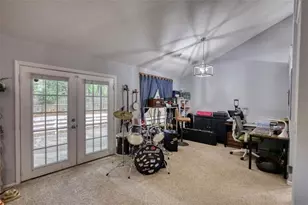 2206 Ridgewood Ct, Conyers, GA 30013 - Photo 9