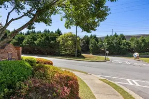 446 Sandtrap Ln, Sugar Hill, GA 30518 - Photo 37