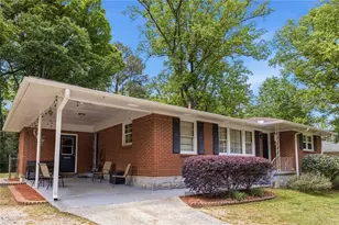 126 Ingleside Dr, Jonesboro, GA 30236 - Photo 3