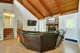4831 NE Highpoint Dr NE, Marietta, GA 30066 - Photo 9