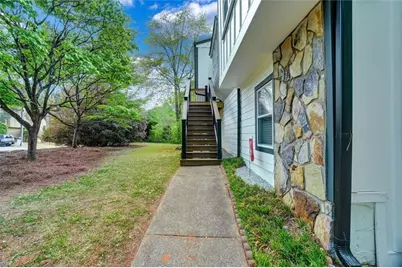 4831 NE Highpoint Drive NE, Marietta, GA 30066 - Photo 5