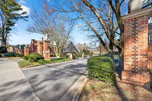 14 Bassett Hall Pl NW, Atlanta, GA 30318 - Photo 25