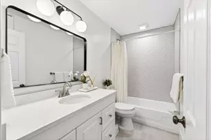14 Bassett Hall Pl NW, Atlanta, GA 30318 - Photo 21