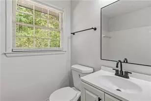 400 Cedar Wood Ct, Atlanta, GA 30349 - Photo 27