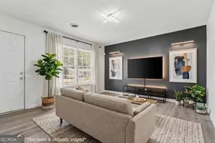 400 Cedar Wood Ct, Atlanta, GA 30349 - Photo 7