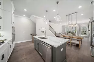 528 Clover Ln, Alpharetta, GA 30009 - Photo 9
