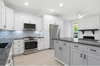 [Address not provided], Roswell, GA 30075 - Photo 15