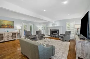 1061 Winding Branch Cir, Dunwoody, GA 30338 - Photo 5