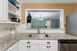 2901 Lenox Way NE, Atlanta, GA 30324 - Photo 17