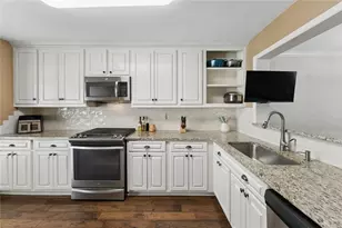 2901 Lenox Way NE, Atlanta, GA 30324 - Photo 15