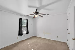 1315 Oakengate Dr, Stone Mountain, GA 30083 - Photo 19