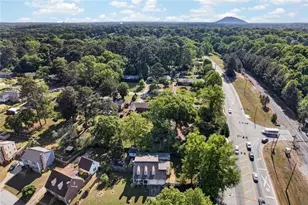 1315 Oakengate Dr, Stone Mountain, GA 30083 - Photo 33