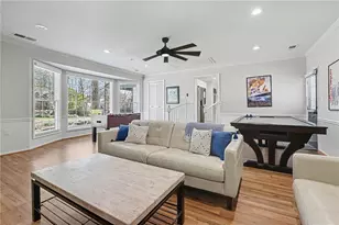 7070 Glenridge Dr, Atlanta, GA 30328 - Photo 13