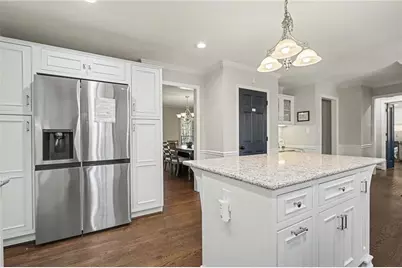 7070 Glenridge Drive, Atlanta, GA 30328 - Photo 37