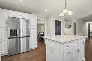 7070 Glenridge Dr, Atlanta, GA 30328 - Photo 37
