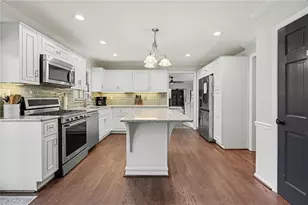 7070 Glenridge Dr, Atlanta, GA 30328 - Photo 35