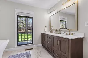 7070 Glenridge Dr, Atlanta, GA 30328 - Photo 21