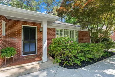 1424 Christmas Lane NE, Atlanta, GA 30329 - Photo 3