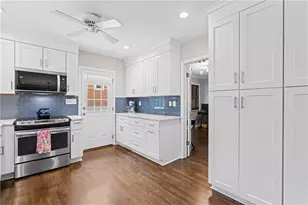 1424 Christmas Ln NE, Atlanta, GA 30329 - Photo 19