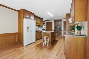 205 Saddle Creek Dr, Roswell, GA 30076 - Photo 11