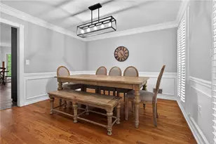 8571 Birch Hollow Dr, Roswell, GA 30076 - Photo 11