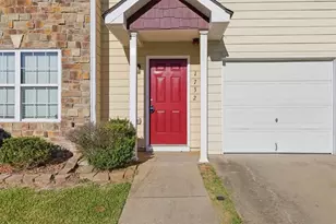 1732 Old Dogwood, Jonesboro, GA 30238 - Photo 3