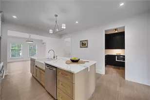 2352 Brittany Ln, Marietta, GA 30062 - Photo 15