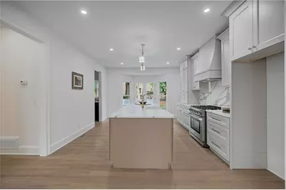 2352 Brittany Lane, Marietta, GA 30062 - Photo 9