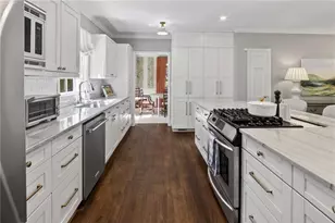 755 Greenview Ave NE, Atlanta, GA 30305 - Photo 9