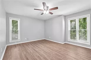 3019 Canyon Point Cir, Roswell, GA 30076 - Photo 11