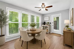 3019 Canyon Point Cir, Roswell, GA 30076 - Photo 5