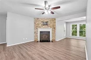 3019 Canyon Point Cir, Roswell, GA 30076 - Photo 9