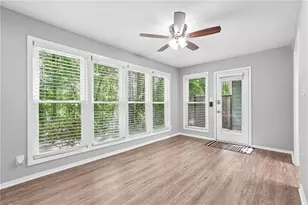 3019 Canyon Point Cir, Roswell, GA 30076 - Photo 11
