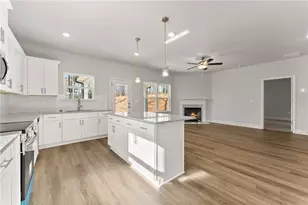 181 Blackberry Ct, Pendergrass, GA 30567 - Photo 7