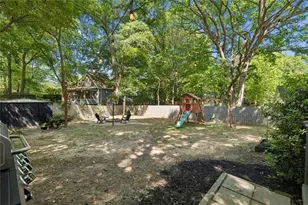 2152 Forrest Pl NW, Atlanta, GA 30318 - Photo 29