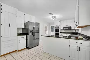 3154 Spring Lake Dr NE, Conyers, GA 30013 - Photo 9