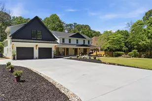 3685 High Green Dr, Marietta, GA 30068 - Photo 3