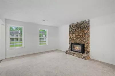 609 Woodknoll Court, Jonesboro, GA 30238 - Photo 5