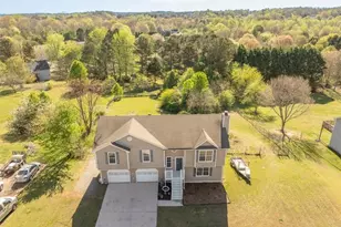 3237 Windgate Dr, Buford, GA 30519 - Photo 17