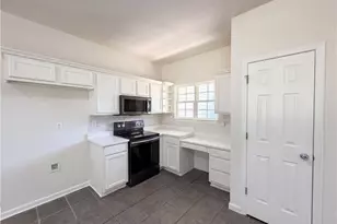130 White Acres Dr, Stockbridge, GA 30281 - Photo 11