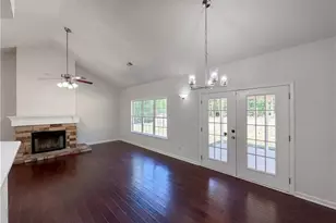 130 White Acres Dr, Stockbridge, GA 30281 - Photo 3