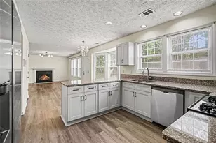 5207 Meadowbrooke Chase, Stone Mountain, GA 30088 - Photo 3
