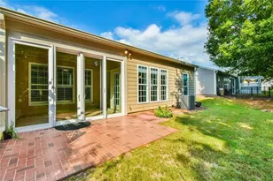 6218 Longleaf Dr, Hoschton, GA 30548 - Photo 5