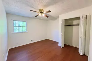 500 Rue De Chateau, Stone Mountain, GA 30083 - Photo 9